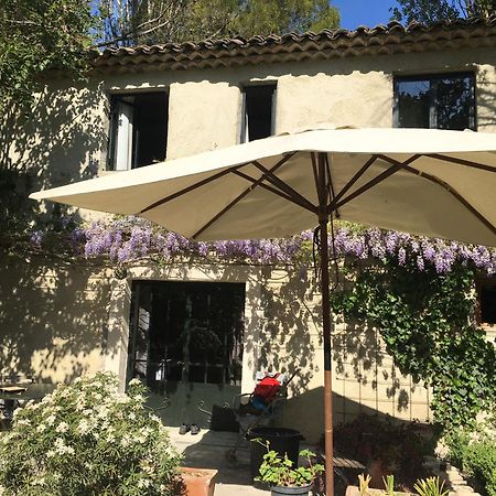 Campagne Baudeloup Panzió L'Isle-sur-la-Sorgue Kültér fotó