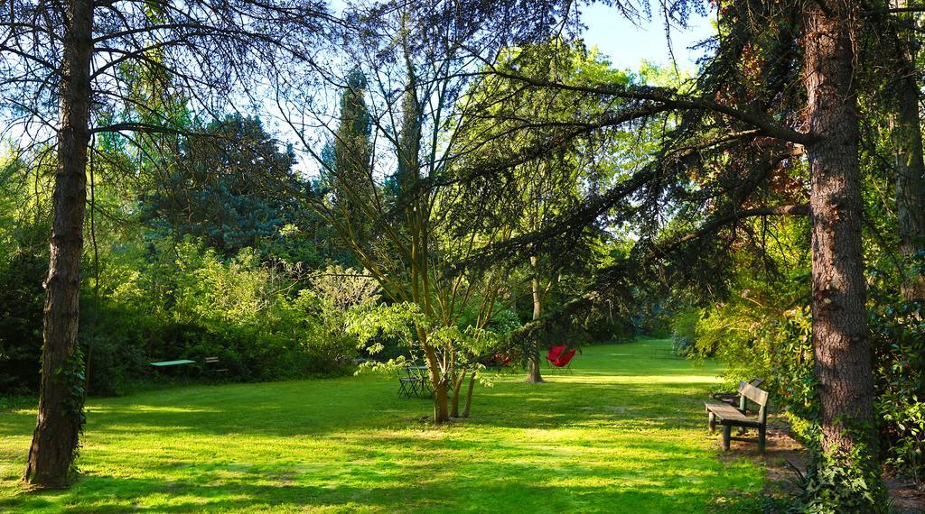 Campagne Baudeloup Panzió L'Isle-sur-la-Sorgue Kültér fotó